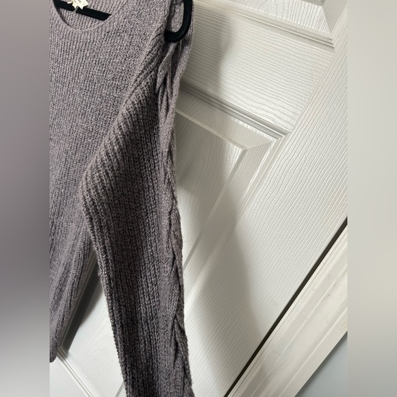 2/$30 entro chunky sweater open braided tie sleeves mauve purple color medium - Picture 5 of 7
